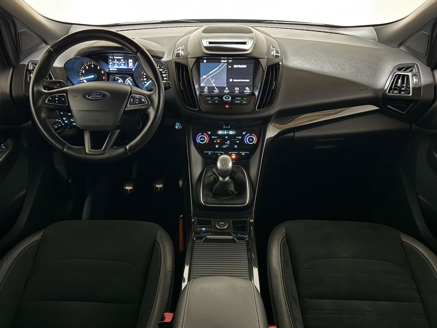 Ford Kuga 1.5 EcoBoost ST Line Pano Camera Carplay Winterpakket NAP