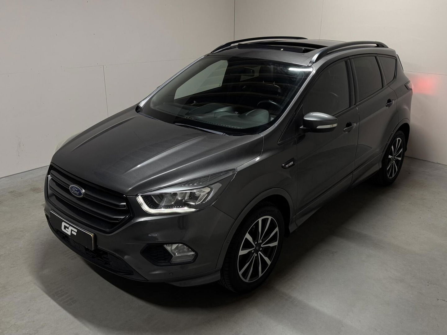 Ford Kuga 1.5 EcoBoost ST Line Pano Camera Carplay Winterpakket NAP