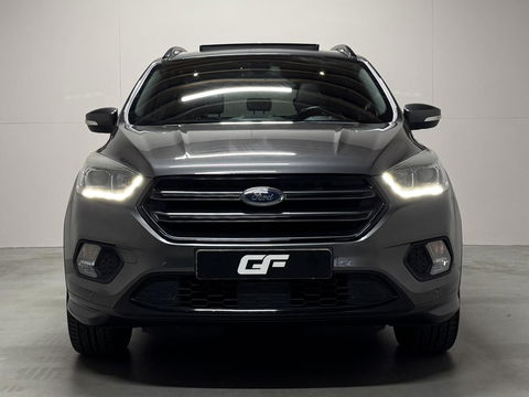 Ford Kuga 1.5 EcoBoost ST Line Pano Camera Carplay Winterpakket NAP
