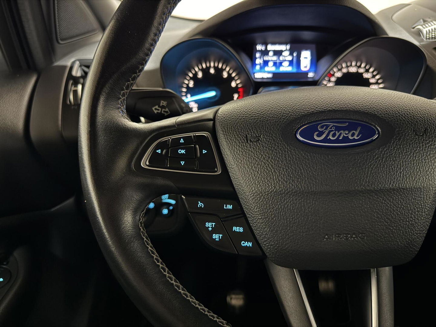 Ford Kuga 1.5 EcoBoost ST Line Pano Camera Carplay Winterpakket NAP
