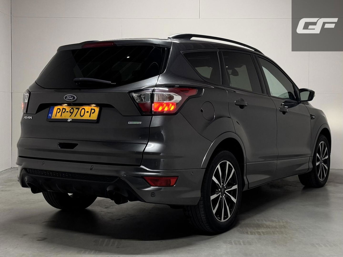 Ford Kuga 1.5 EcoBoost ST Line Pano Camera Carplay Winterpakket NAP