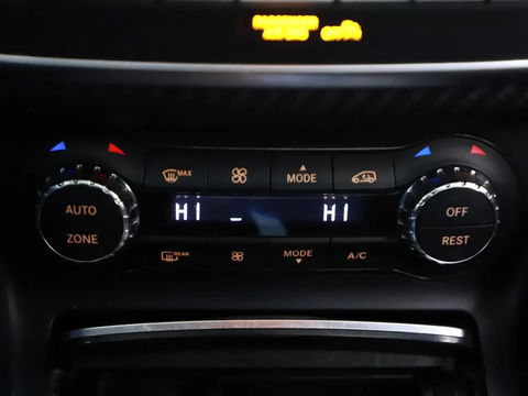 Mercedes-Benz A-Klasse 180 AMG Pano Camera Cruise Stoelver. NAP