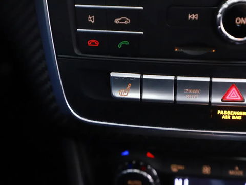 Mercedes-Benz A-Klasse 180 AMG Pano Camera Cruise Stoelver. NAP