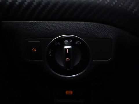 Mercedes-Benz A-Klasse 180 AMG Pano Camera Cruise Stoelver. NAP