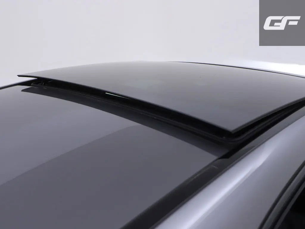 Mercedes-Benz A-Klasse 180 AMG Pano Camera Cruise Stoelver. NAP