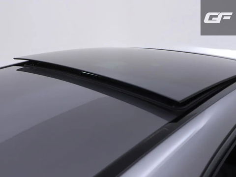 Mercedes-Benz A-Klasse 180 AMG Pano Camera Cruise Stoelver. NAP