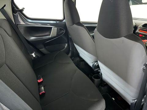 Toyota Aygo 1.0 VVT-i Comfort Airco Aux 5D NAP