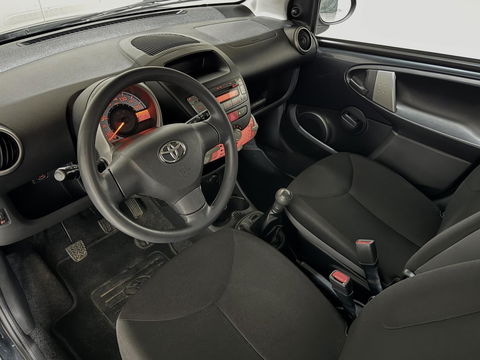 Toyota Aygo 1.0 VVT-i Comfort Airco Aux 5D NAP