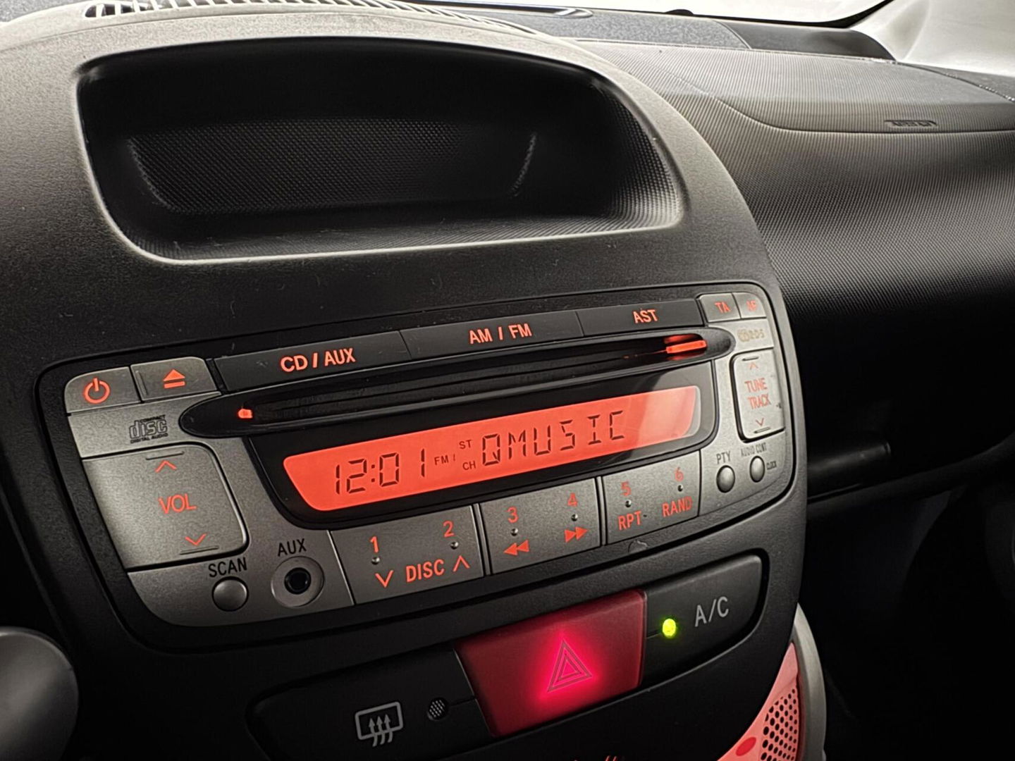 Toyota Aygo 1.0 VVT-i Comfort Airco Aux 5D NAP