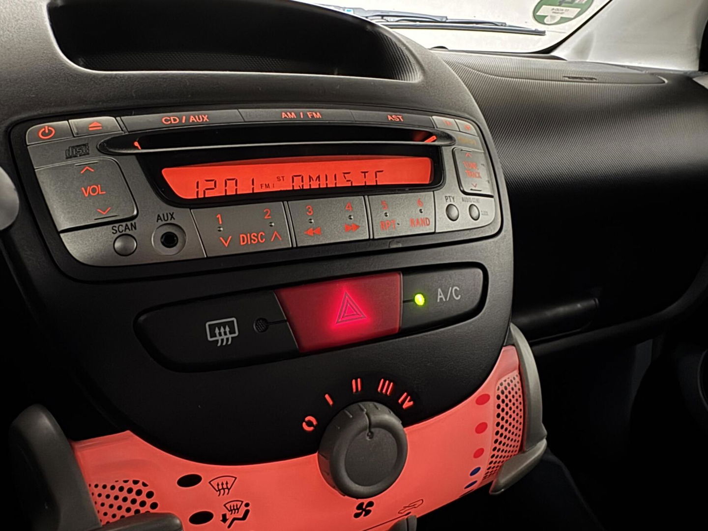 Toyota Aygo 1.0 VVT-i Comfort Airco Aux 5D NAP