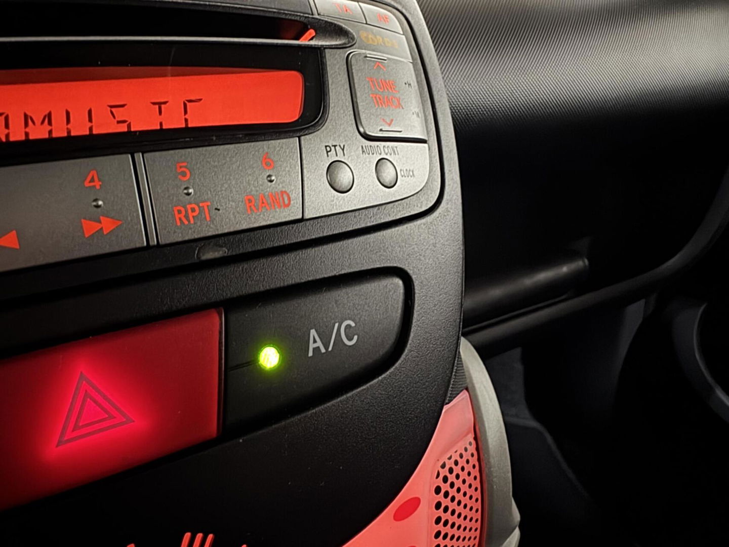 Toyota Aygo 1.0 VVT-i Comfort Airco Aux 5D NAP