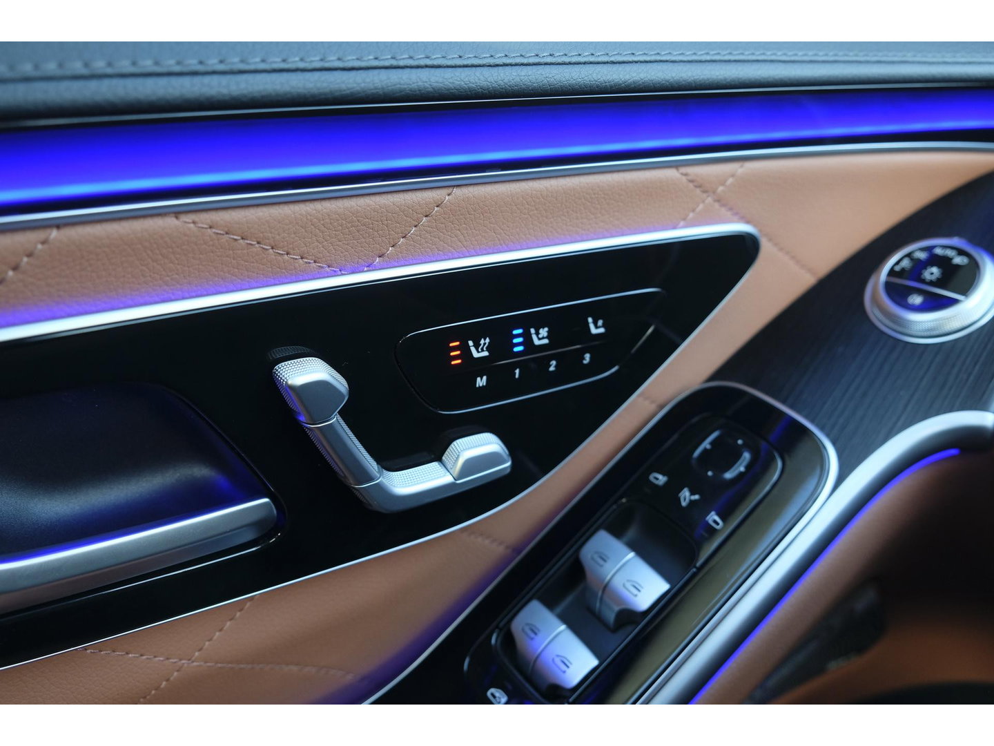 Mercedes-Benz S-Klasse S450e AMG 408pk Panoramadak 4-wielsturing Burmester3d Luchtvering 4x Stoelkoeling Nappa leder 1e Eigenaar!