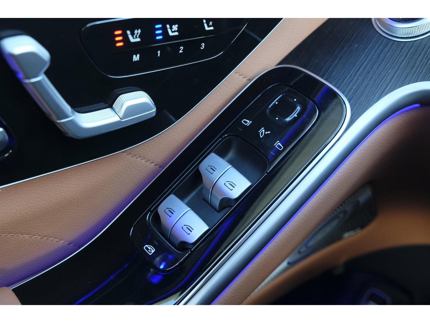 Mercedes-Benz S-Klasse S450e AMG 408pk Panoramadak 4-wielsturing Burmester3d Luchtvering 4x Stoelkoeling Nappa leder 1e Eigenaar!