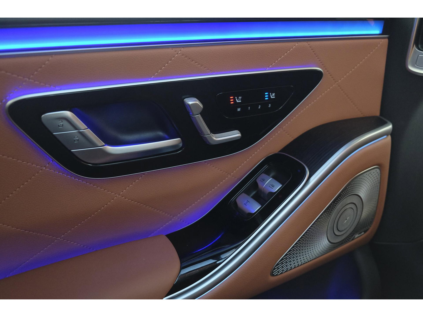 Mercedes-Benz S-Klasse S450e AMG 408pk Panoramadak 4-wielsturing Burmester3d Luchtvering 4x Stoelkoeling Nappa leder 1e Eigenaar!