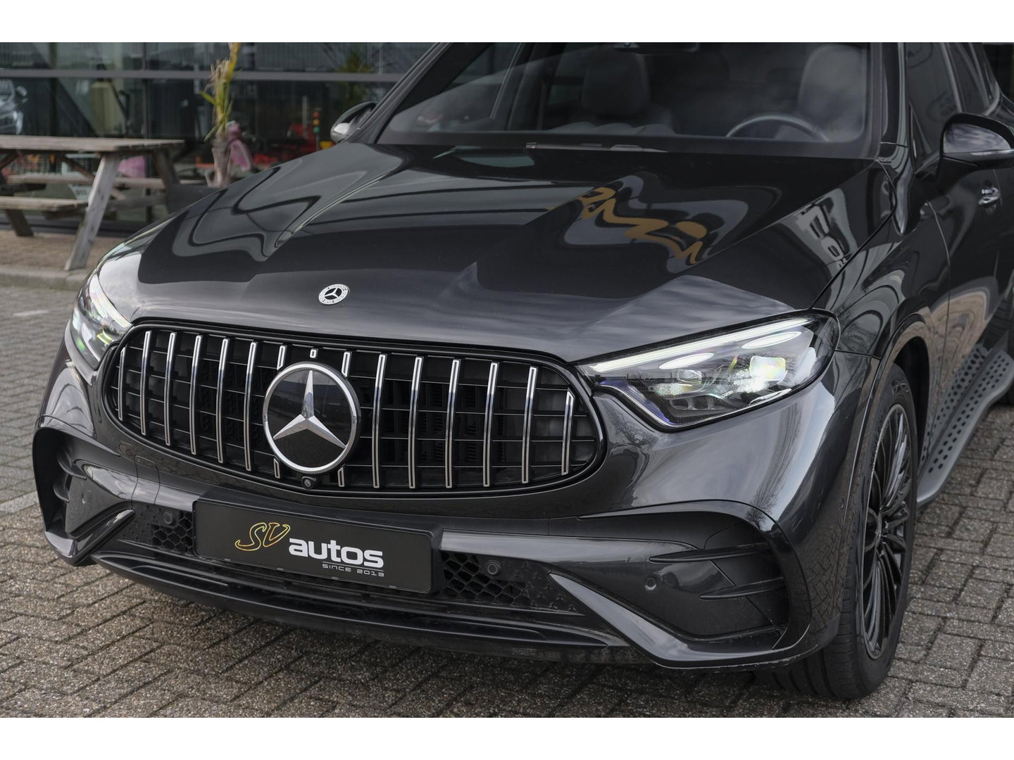 Mercedes-Benz GLC GLC400e 381pk AMG Panoramadak *BTW* Luchtvering 4-wielbesturing Burmester3d Stoelkoeling Night pakket 20" LMV BOMVOL!!!