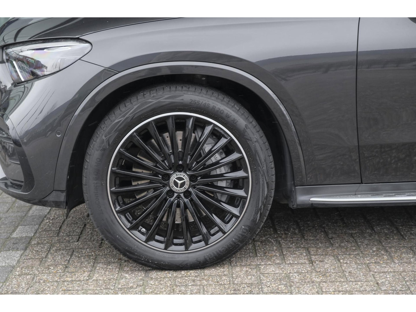 Mercedes-Benz GLC GLC400e 381pk AMG Panoramadak *BTW* Luchtvering 4-wielbesturing Burmester3d Stoelkoeling Night pakket 20" LMV BOMVOL!!!