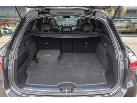 Mercedes-Benz GLC GLC400e 381pk AMG Panoramadak *BTW* Luchtvering 4-wielbesturing Burmester3d Stoelkoeling Night pakket 20" LMV BOMVOL!!!