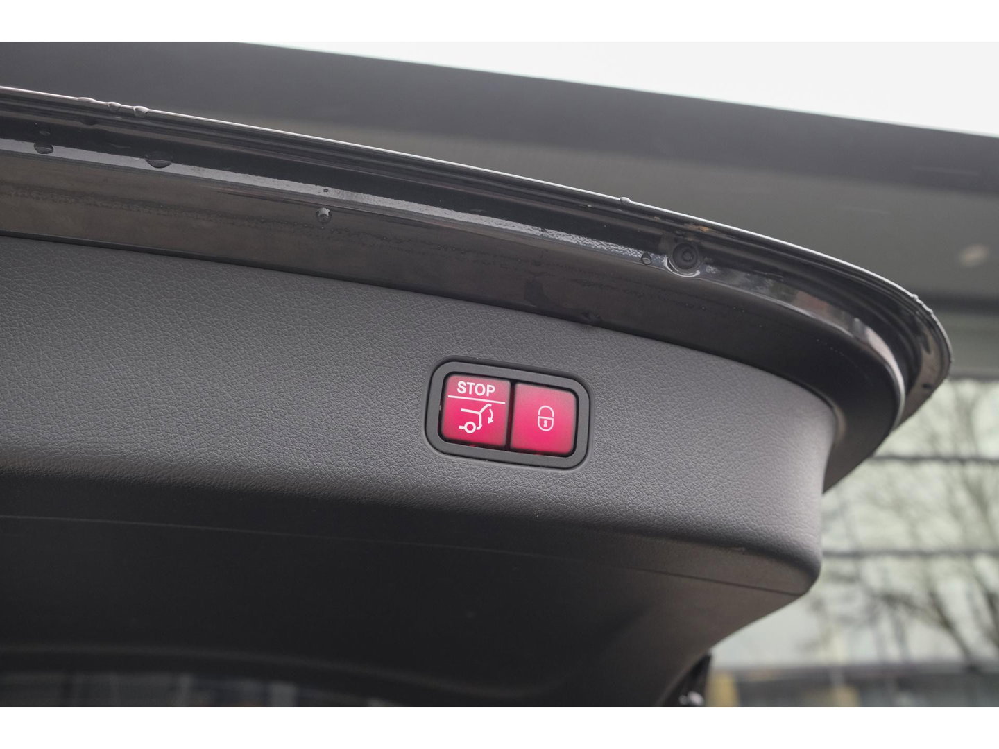 Mercedes-Benz GLC GLC400e 381pk AMG Panoramadak *BTW* Luchtvering 4-wielbesturing Burmester3d Stoelkoeling Night pakket 20" LMV BOMVOL!!!