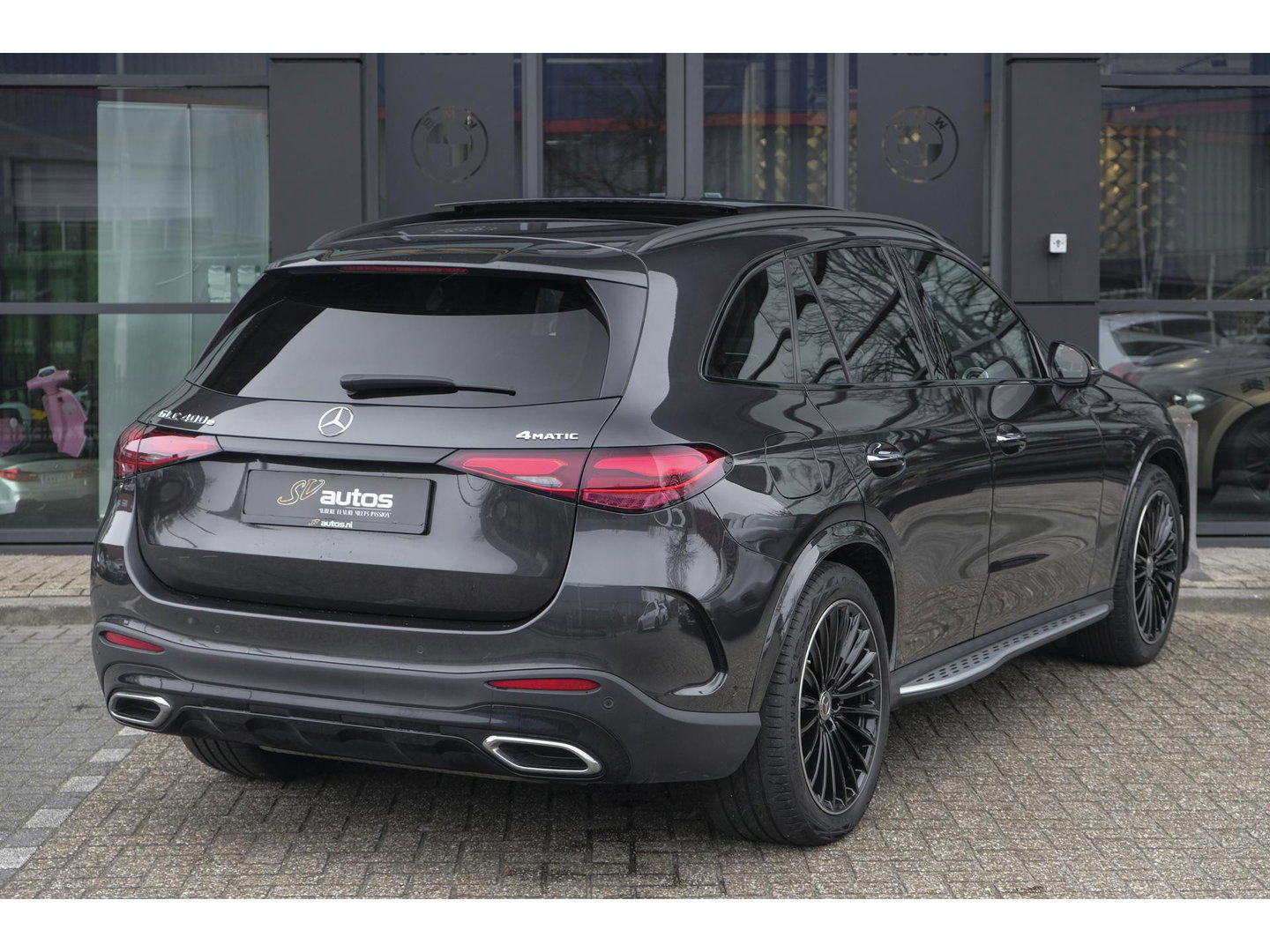 Mercedes-Benz GLC GLC400e 381pk AMG Panoramadak *BTW* Luchtvering 4-wielbesturing Burmester3d Stoelkoeling Night pakket 20" LMV BOMVOL!!!