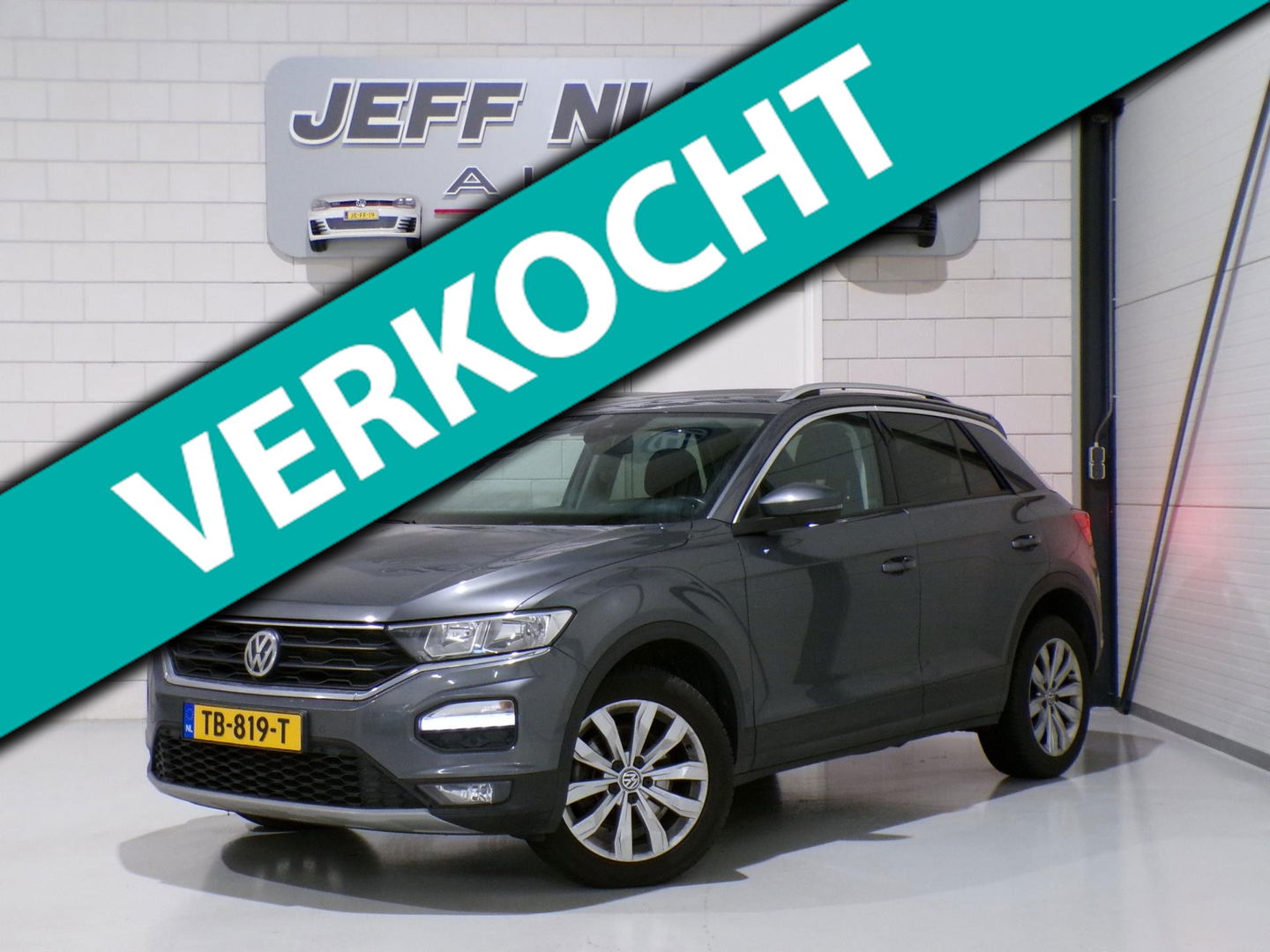 Volkswagen T-Roc 1.0 TSI Style "Origineel NL!" Virtual Apple-Carplay Adaptive-Cruise Parkeersensoren Navigatie Lane-assist