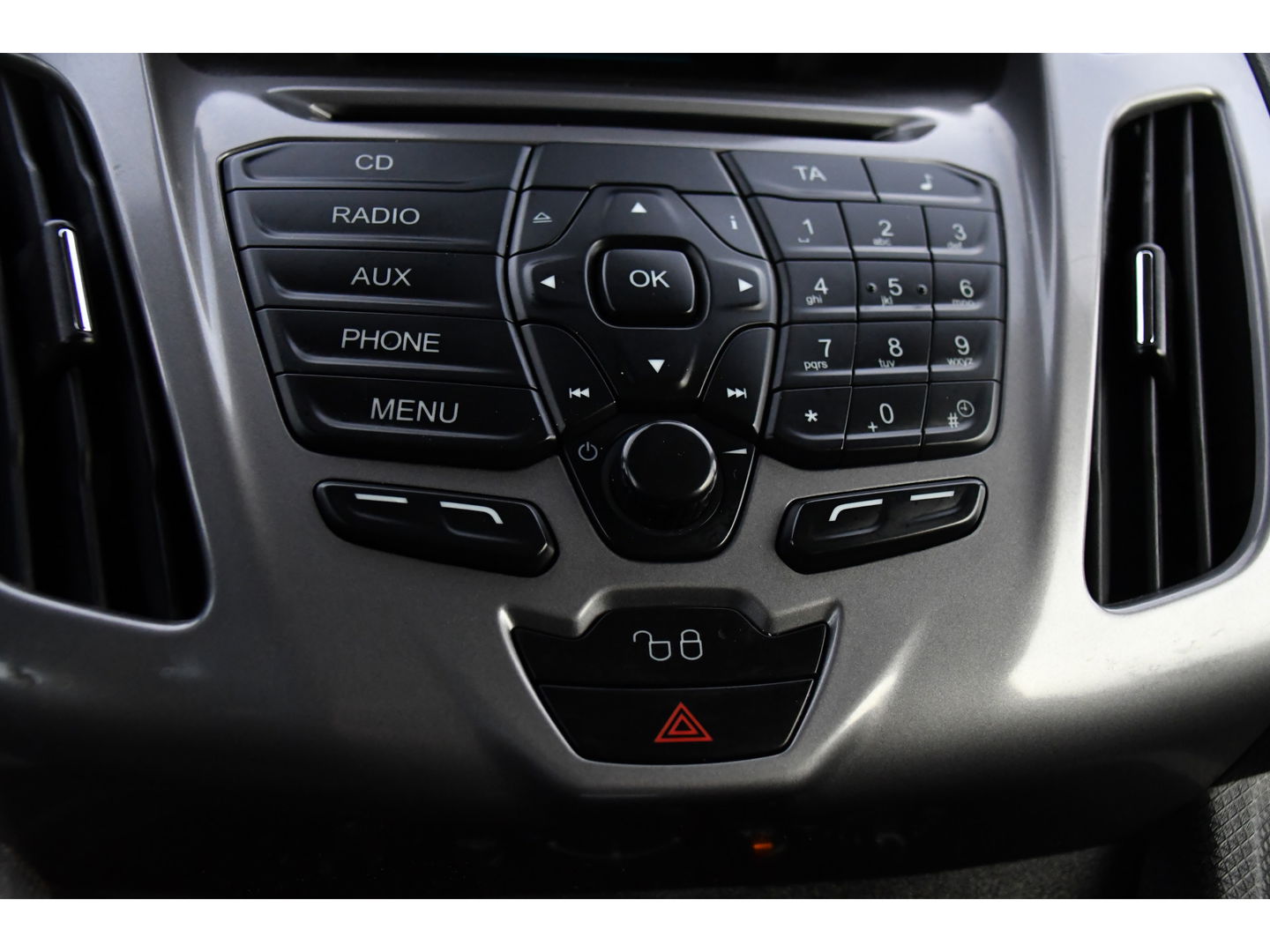 Ford Transit Connect 1.5 TDCI L1 PB Edition Cruise, 120pk, sensoren, Stoelverwarming, Trekhaak, Automaat, 3 zits, Airco, Uniek!