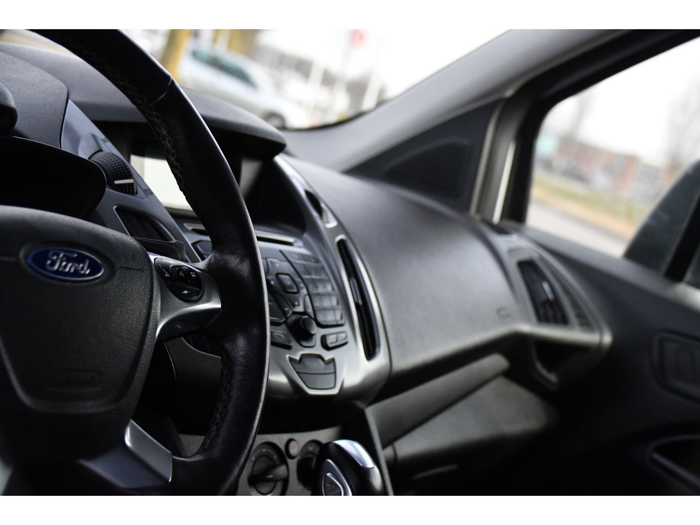 Ford Transit Connect 1.5 TDCI L1 PB Edition Cruise, 120pk, sensoren, Stoelverwarming, Trekhaak, Automaat, 3 zits, Airco, Uniek!