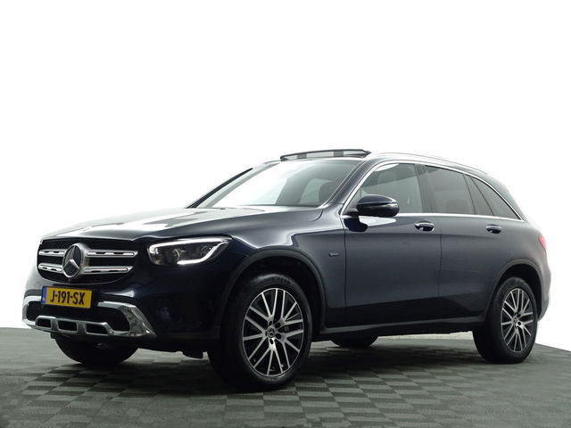Mercedes-Benz GLC - 300e 4MATIC AMG Prestige Plus Aut- Panoramadak, 360 Camera, Sfeerverlichting, Virtual Cockpit, Burmester, Standkachel
