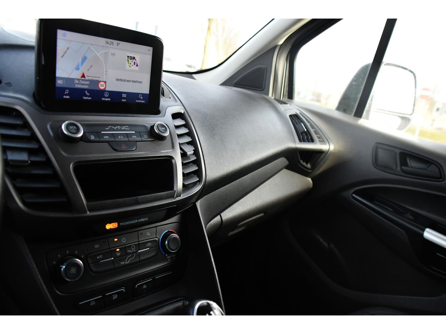 Ford Transit Connect 1.5 EcoBlue L1 PB Edition Camera, Cruise, Carplay, 100pk, Trekhaak, Multimedia, Airco, Uniek!