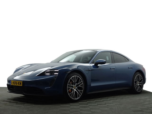 Porsche Taycan - Performance 84 kWh- Bijrijdersdisplay, Panoramadak, Sport Chrono Pakket, Apple Carplay/Android Auto, Performance accu Plus