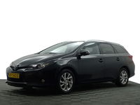 Toyota Auris - Touring Sports 1.2T Dynamic Camera, Privacy Glass, Led, Navigatie, Clima, Cruise