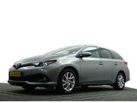 Toyota Auris - Touring Sports 1.8 Hybrid Dynamic Aut- Camera, Navigatie, Comfort Interieur, Lane Assist, Clima
