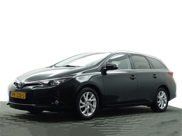 Toyota Auris - Touring Sports 1.8 Hybrid Dynamic Aut- Comfort Interieur, Camera, Navi, Cruise, Clima, Lane Assist