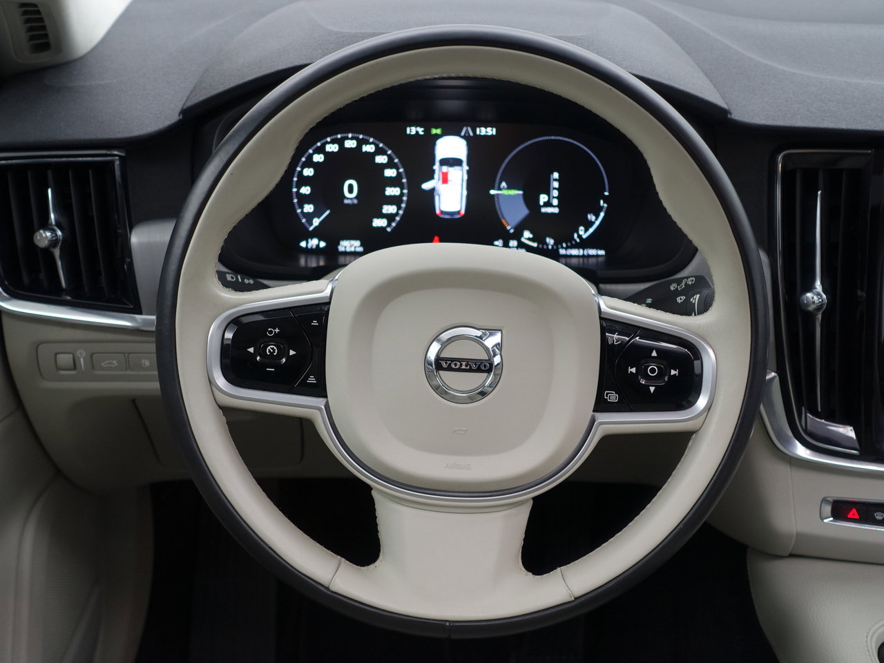 Volvo V90