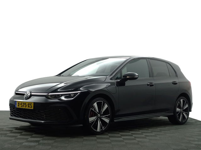 Volkswagen Golf - 1.4 eHybrid GTE Clubsport Aut- Xenon Led Matrix, Carplay, Stuur/Stoelverwarming, Ada Cruise, Sfeerverlichting