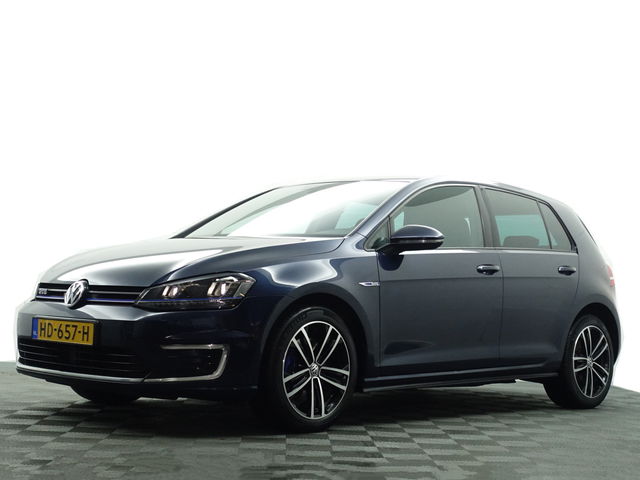 Volkswagen Golf - 1.4 TSI GTE Aut- ACC Cruise, Xenon Led, Camera, Front Assist, Park Assist