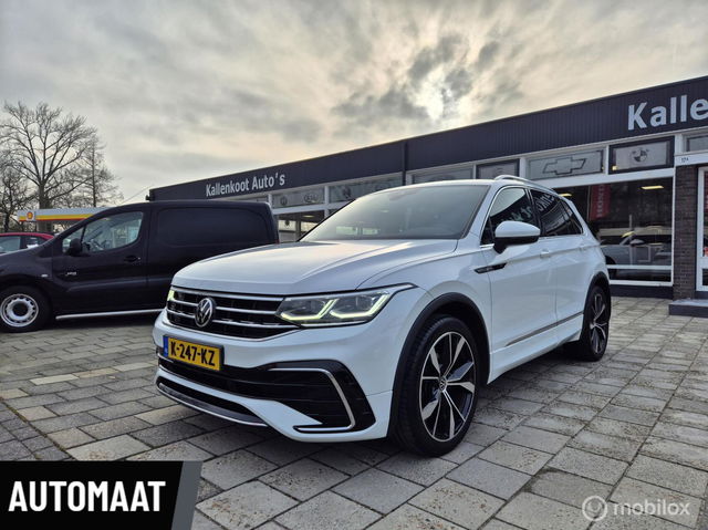 Volkswagen Tiguan - 1.5 TSI R-Line, Trekhaak, Dealer onderhoud