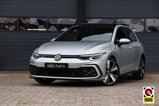 Volkswagen Golf - 1.4 eHybrid GTE /IQ-LIGHT/PANODAK/STOEL+STUURVERW./KEYLESS/CAMERA/CARPLAY/ACC!