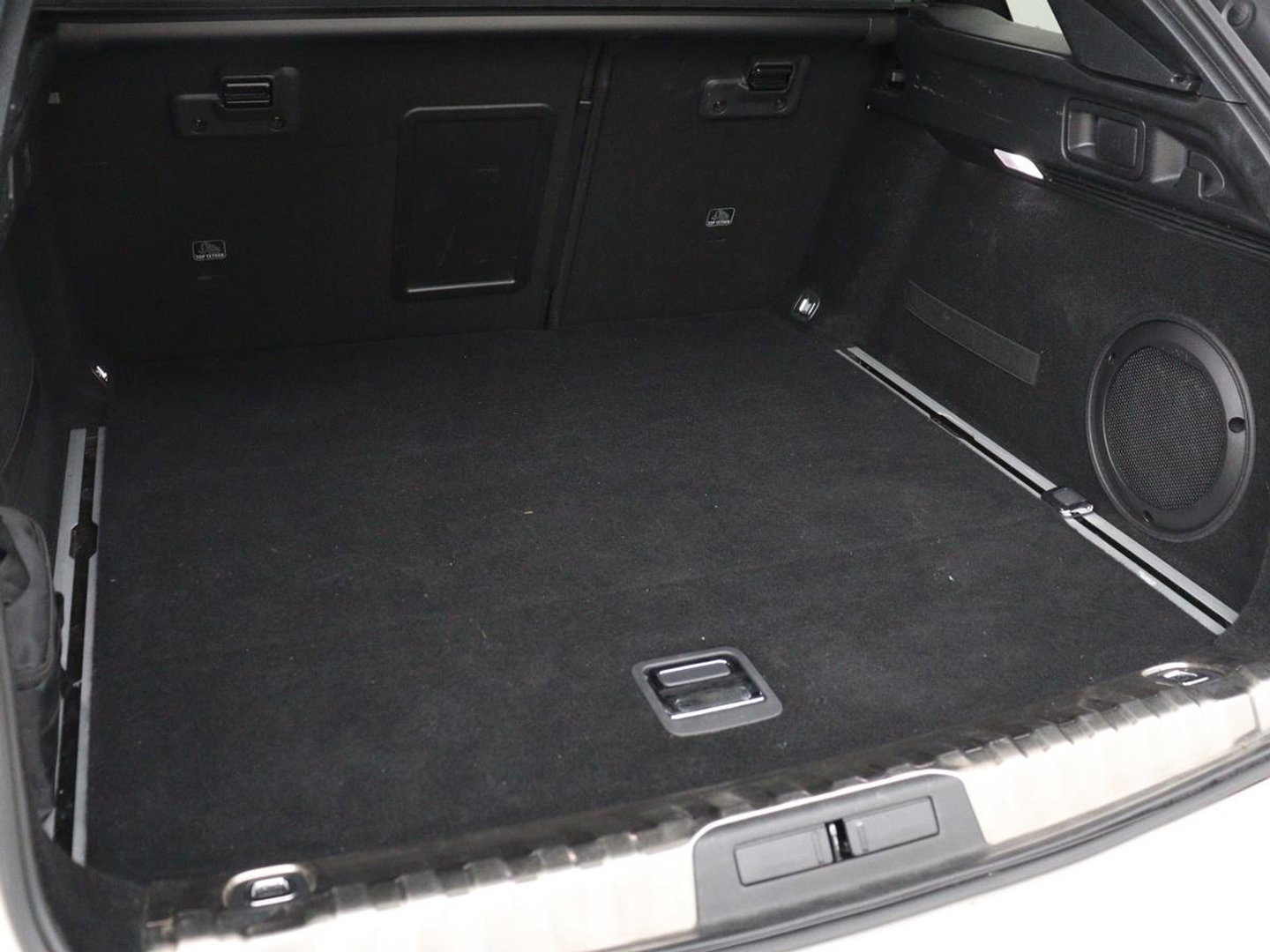 Peugeot 508 1.6 HYbrid Peugeot Sport Engineered | SOH 92% | 360pk | Panoramadak | Alcantara | Focal Sound | Stoelverwarming | 360 Camera | Massage | Memory | Sfeerverlichting | Adaptive cruise | PSE | PHEV | Plug In