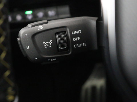 Peugeot 508 1.6 HYbrid Peugeot Sport Engineered | SOH 92% | 360pk | Panoramadak | Alcantara | Focal Sound | Stoelverwarming | 360 Camera | Massage | Memory | Sfeerverlichting | Adaptive cruise | PSE | PHEV | Plug In