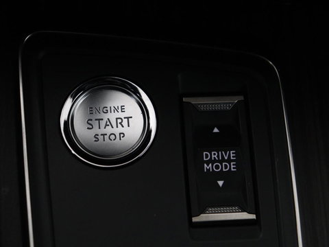 Peugeot 508 1.6 HYbrid Peugeot Sport Engineered | SOH 92% | 360pk | Panoramadak | Alcantara | Focal Sound | Stoelverwarming | 360 Camera | Massage | Memory | Sfeerverlichting | Adaptive cruise | PSE | PHEV | Plug In