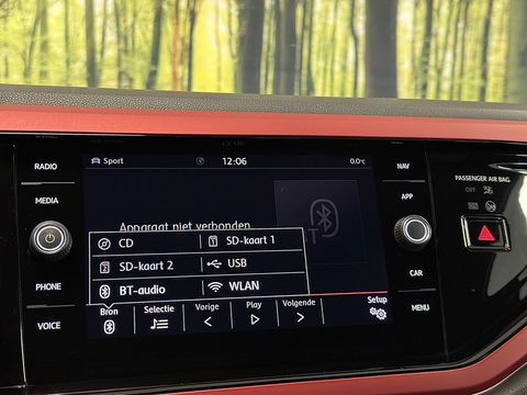 Volkswagen Polo 2.0 TSI GTI | Panoramadak | Beats Audio | Rijmodus Regeling | Stoelverwarming | Camera | Adaptieve Cruise Control | LED | Climate Control | Parkeersensoren |