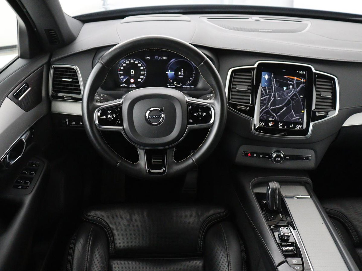 Volvo XC90 2.0 T8 AWD R-Design | Panoramadak | Stoelventilatie | Head-Up | Massage | 360 Camera | Leder | Adaptive cruise | Carplay | Harman/Kardon | Achterbankverwarming | Navigatie | PHEV | Plug In