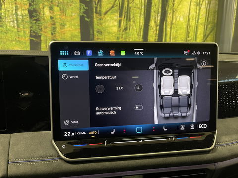 Volkswagen Tiguan 1.5 eHybrid R-Line Edition | Black Style | Panoramadak | Elektrische Trekhaak | 20" Lichtmetaal | Head-Up Display | Massage Stoelen | Dodehoeksensor | Lane Assist | Sportstoelen |