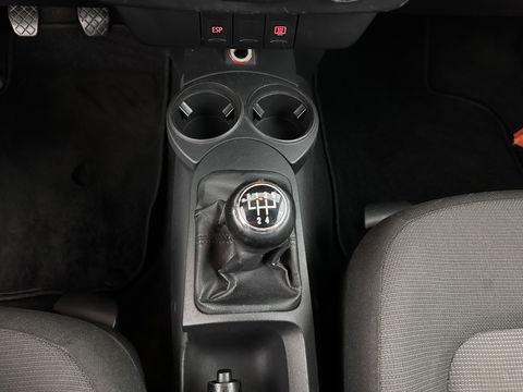 Volkswagen New Beetle Cabriolet 1.6 Highline *AIRCO | CRUISE | COMFORTSEATS | RADIO-CD/MP3 | 17''ALU*