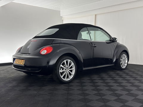 Volkswagen New Beetle Cabriolet 1.6 Highline *AIRCO | CRUISE | COMFORTSEATS | RADIO-CD/MP3 | 17''ALU*