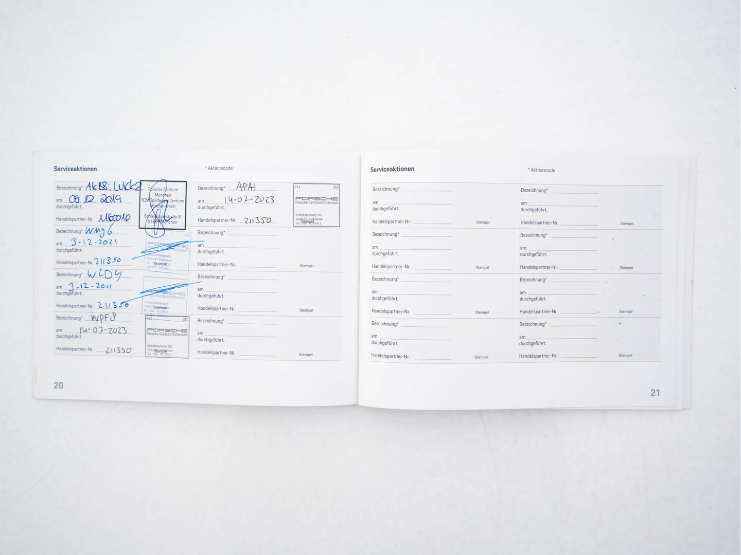 Porsche Panamera Sport Turismo 3.0 4 Aut. *PANO | SPORTCHRONO-PACK | LEATHER | FULL-LED | MEMORY-PACK | TOP-VIEW | KEYLESS | NAVI-FULLMAP | HEATED-SPORTSEATS | DAB+ | PRIVACY-GLASS | SHIFT-PADDLES | 21''ALU*