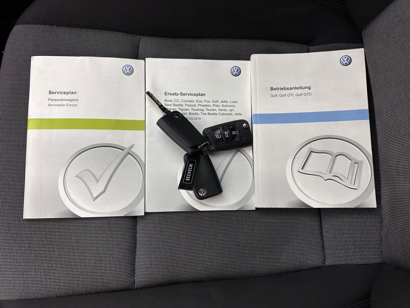 Volkswagen Golf 1.6 TDI Trendline Bluemotion (INCL.BTW) *NAVI-FULLMAP | AIRCO | CRUISE | COMFORT-SEATS | 15''ALU | TOWBAR*