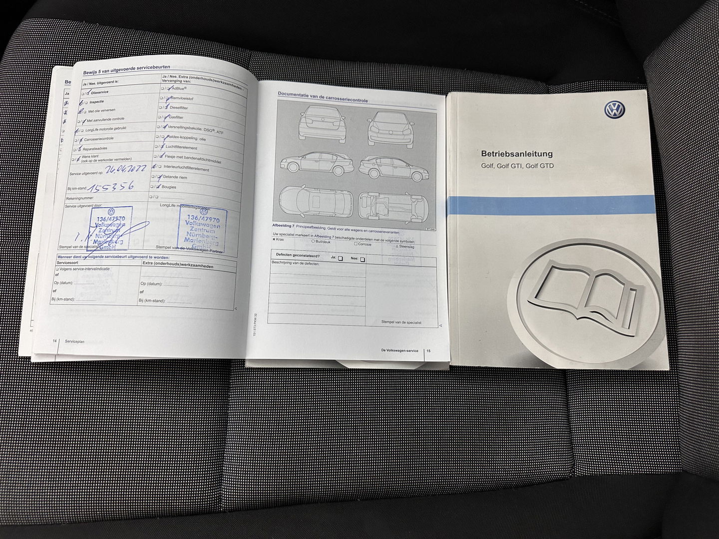 Volkswagen Golf 1.6 TDI Trendline Bluemotion (INCL.BTW) *NAVI-FULLMAP | AIRCO | CRUISE | COMFORT-SEATS | 15''ALU | TOWBAR*