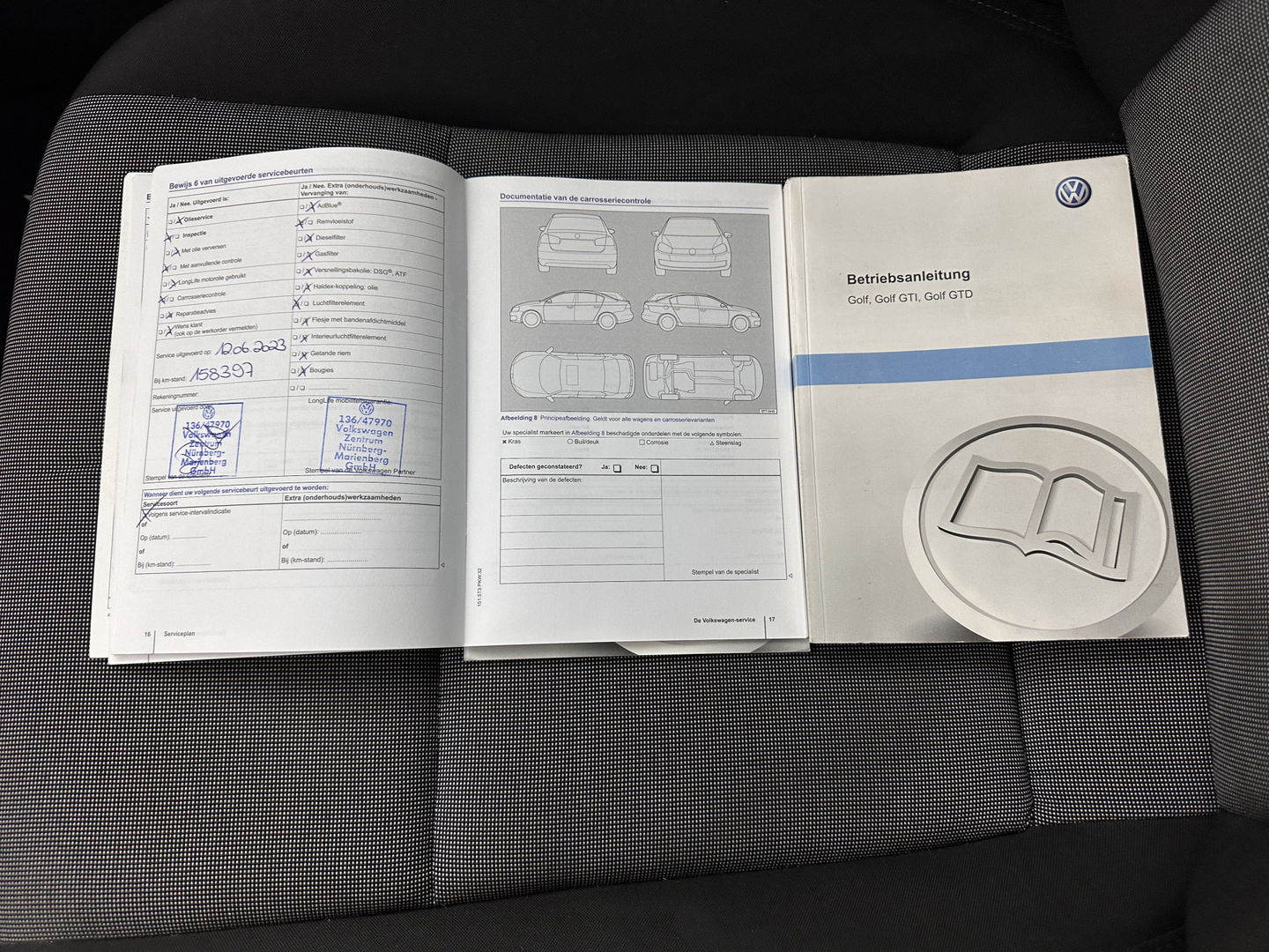 Volkswagen Golf 1.6 TDI Trendline Bluemotion (INCL.BTW) *NAVI-FULLMAP | AIRCO | CRUISE | COMFORT-SEATS | 15''ALU | TOWBAR*