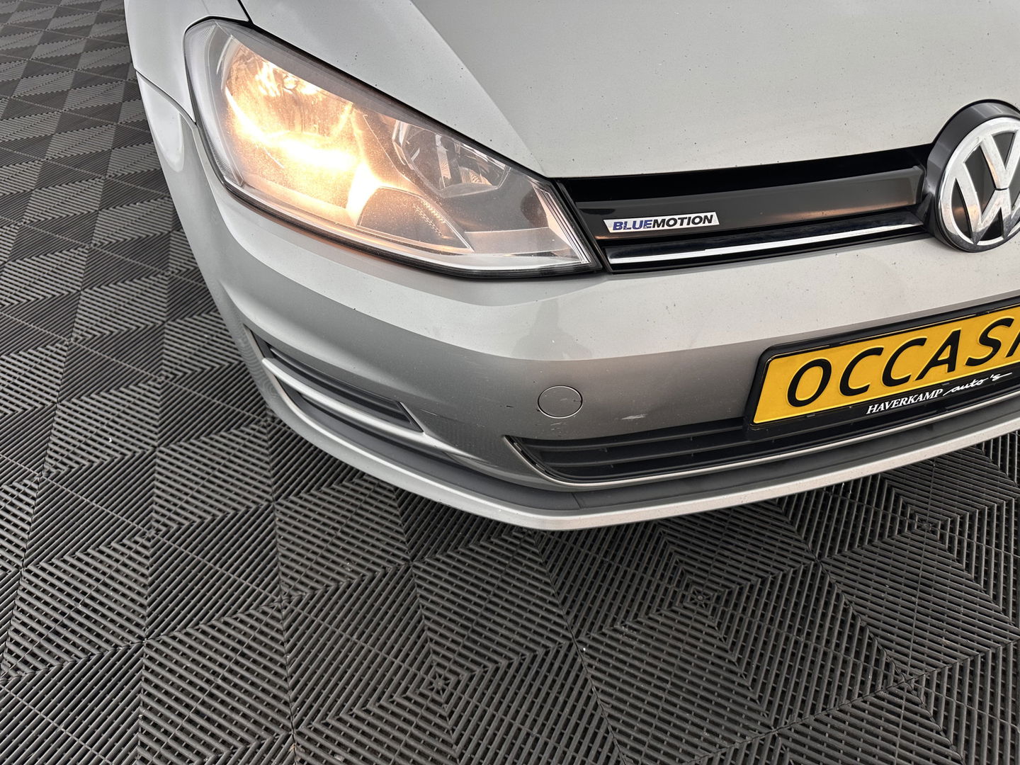 Volkswagen Golf 1.6 TDI Trendline Bluemotion (INCL.BTW) *NAVI-FULLMAP | AIRCO | CRUISE | COMFORT-SEATS | 15''ALU | TOWBAR*